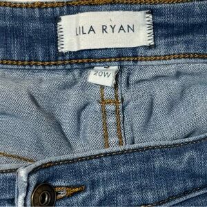 Lila Ryan Women's Blue Jeans